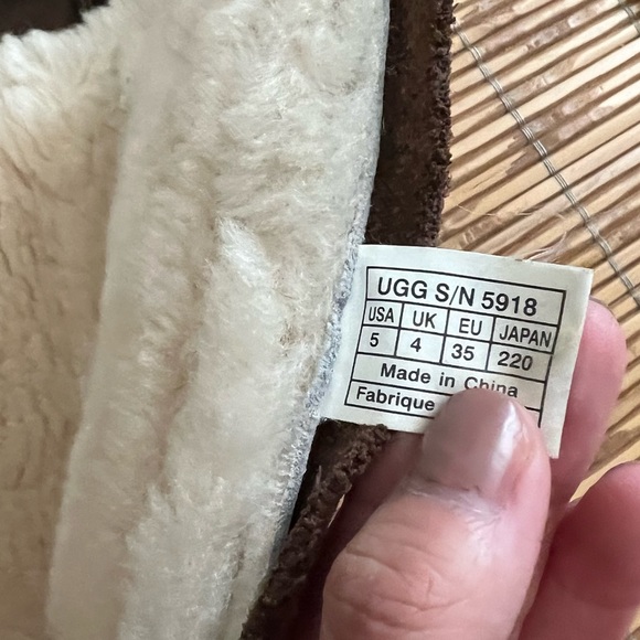 UGG Cargo Brown Suede Leather Boots Shearling Buckle Pocket - Picture 6 of 7